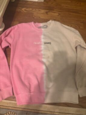 Ariana Grande sweatshirt